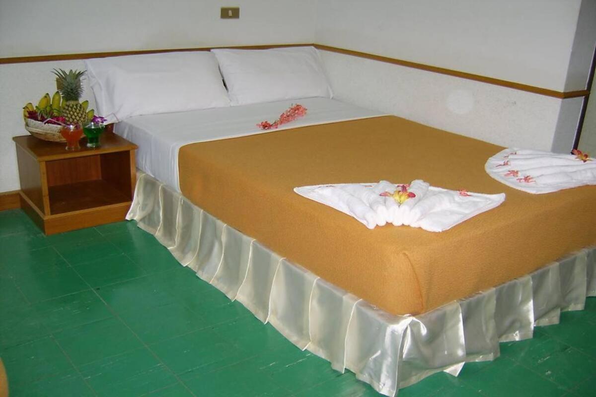 Krabi Grand Hotel Екстер'єр фото