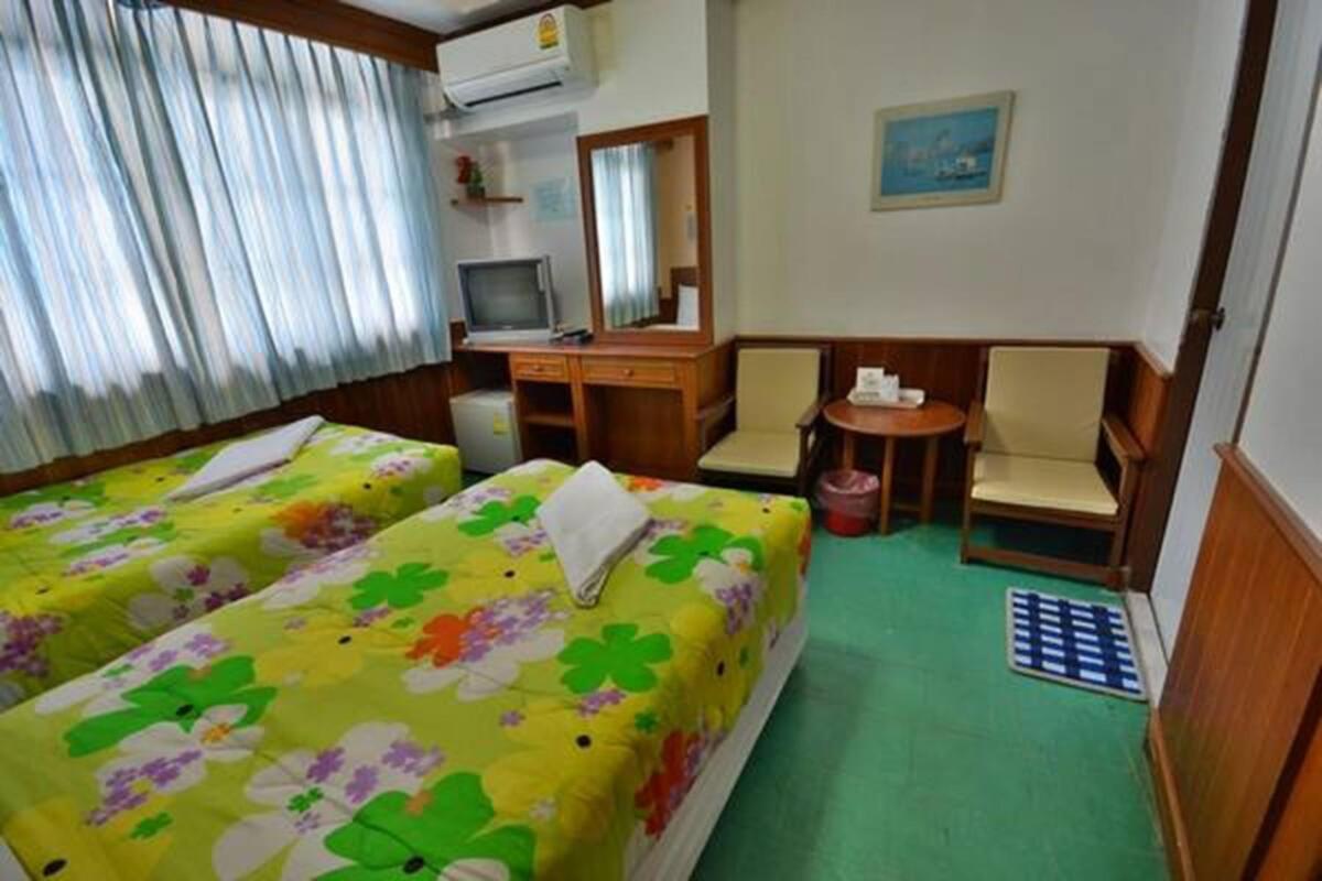 Krabi Grand Hotel Екстер'єр фото